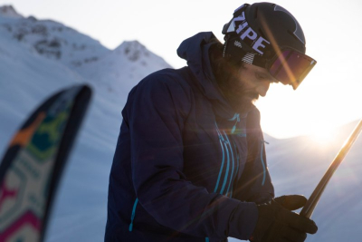 Ako vybrať skialpovú helmu